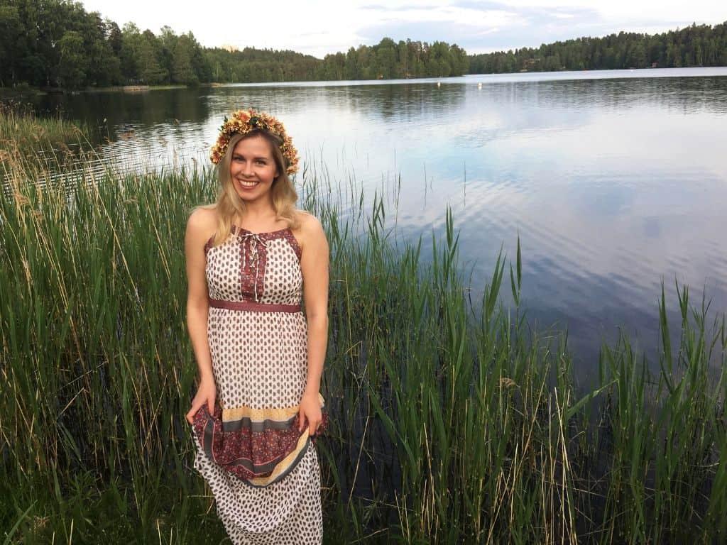 Mittsommer-Blumenkrone von Her Finland blog