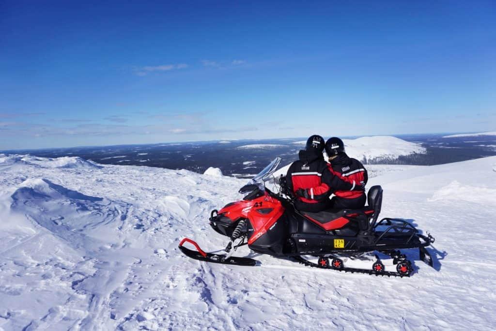 Things to do in Ylläs Ski resort - snowmobiling - Her Finland: The wondersful activities and nature inspire you in Ylläs i Lapland