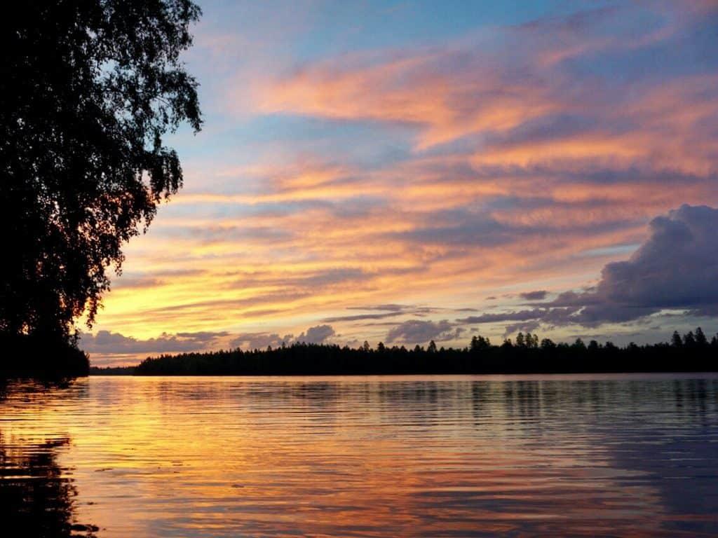 Finland bucket list Finnish summer sunrise - Her Finland - blog