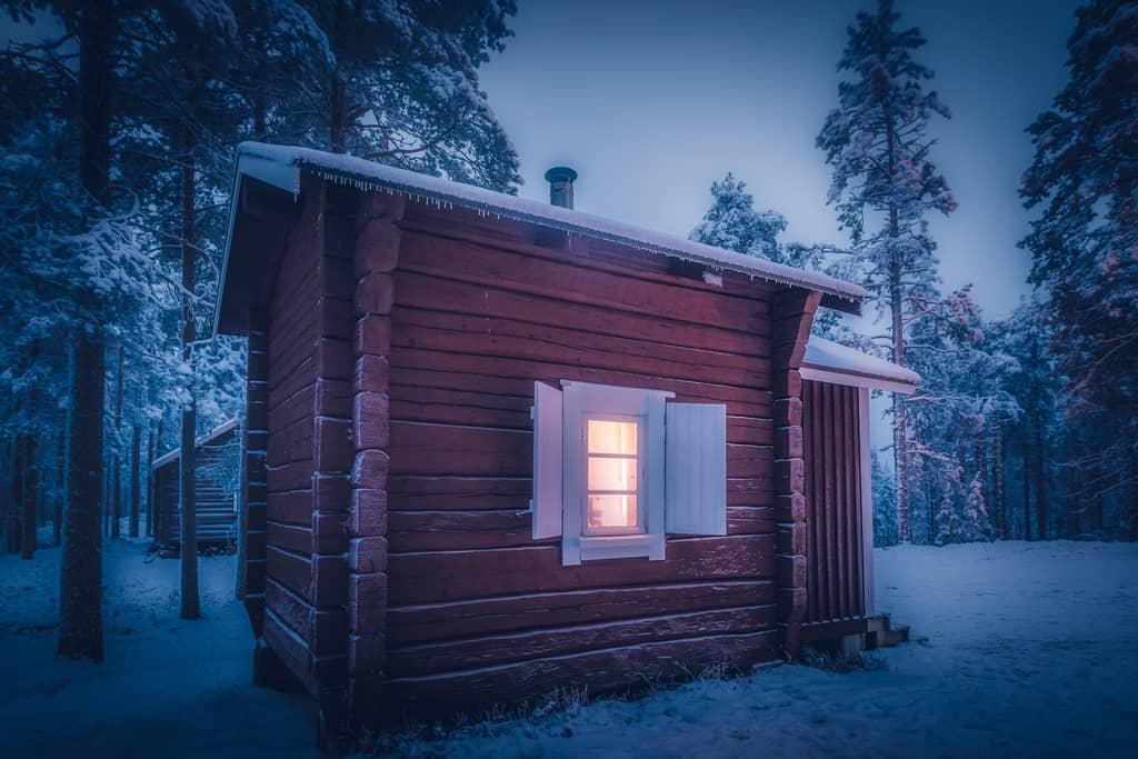 fotos de Laponia cabaña roja por el blog Her Finland