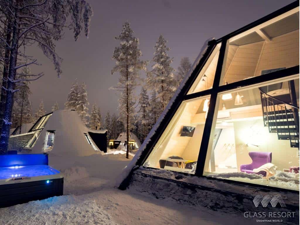 TOP 5 Dreamiest Glass Igloos In Finland + Tips For Booking