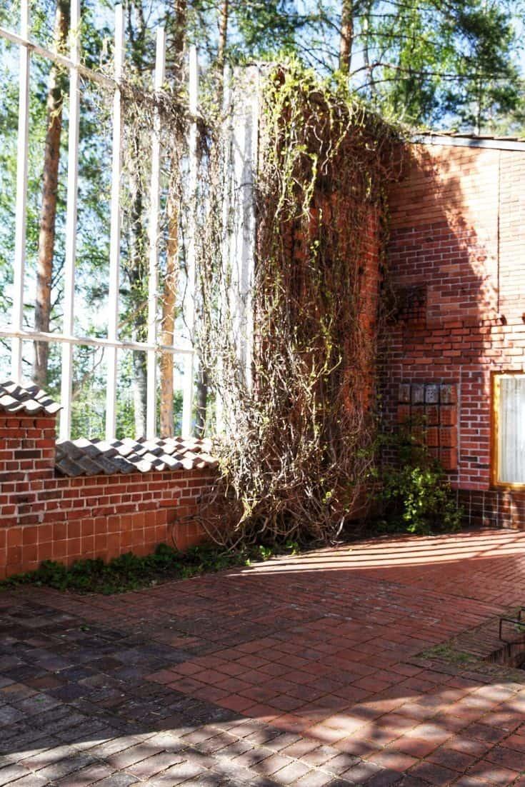 Alvar Aalto's Patio at Muuratsalo Experimental House / Her Finland blog