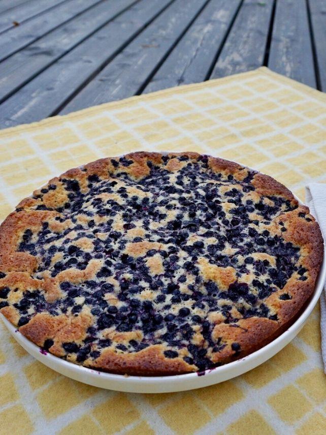 Finnish blueberry pie