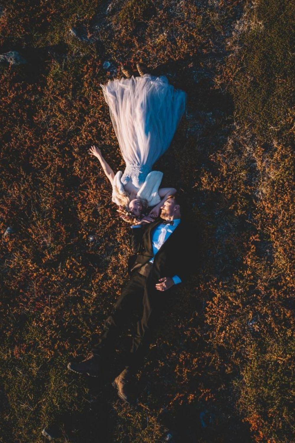 Lapland wedding photo on the ground