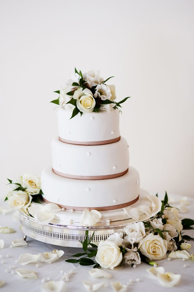 Wedding cake and flowers